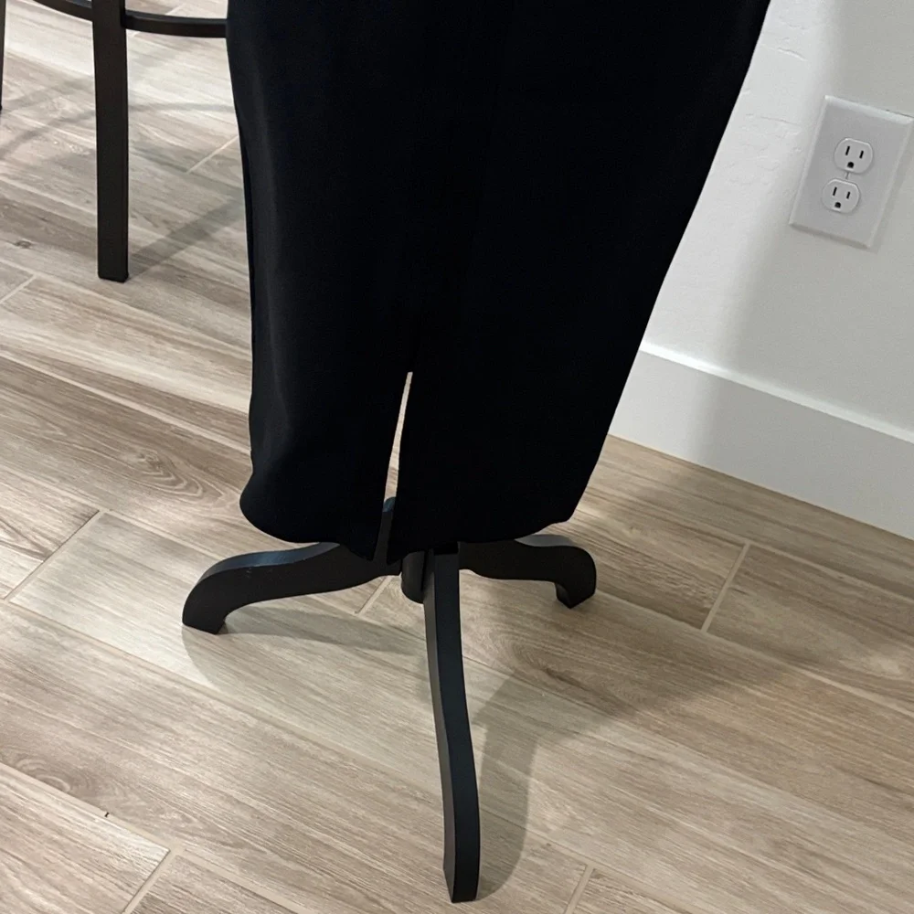 Gracia Classic Black Pencil Skirt - Picture 5 of 5